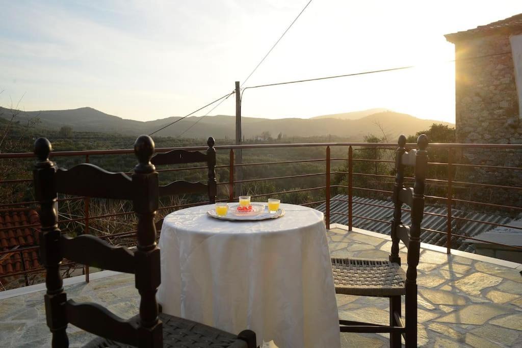 A Small Paradise In Mani With Local Hospitality Orovas Εξωτερικό φωτογραφία