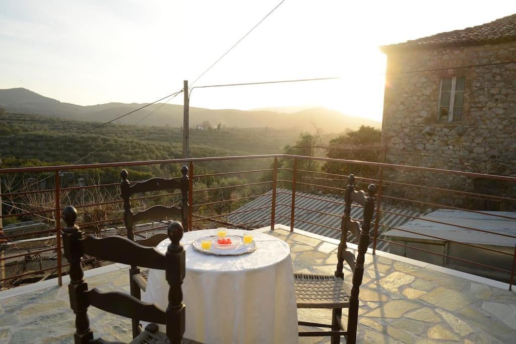 A Small Paradise In Mani With Local Hospitality Orovas Εξωτερικό φωτογραφία